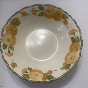 Metlox Poppytrail California SCULPTURED ZINNIA Round Vegetable Bowl 9.5 inches